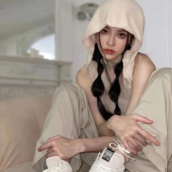 魔女娇妃 海报